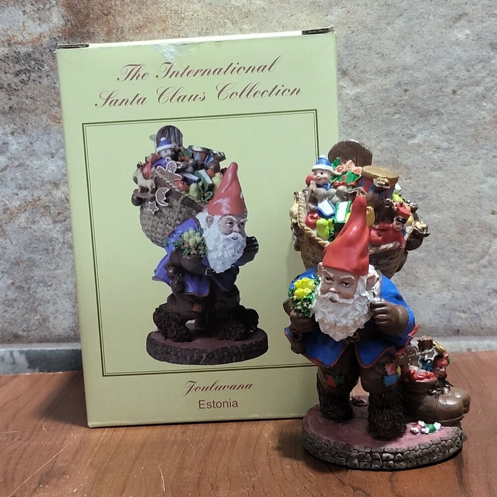 International Santa Claus Collection Jouluvana Estonia Figurine 1993